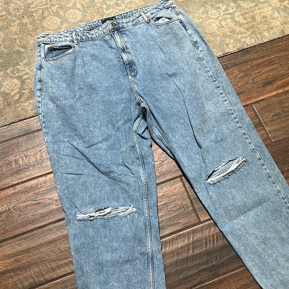 🍉 Asos Design Curve Distressed Jeans (Size 18) - Picture 2 of 7